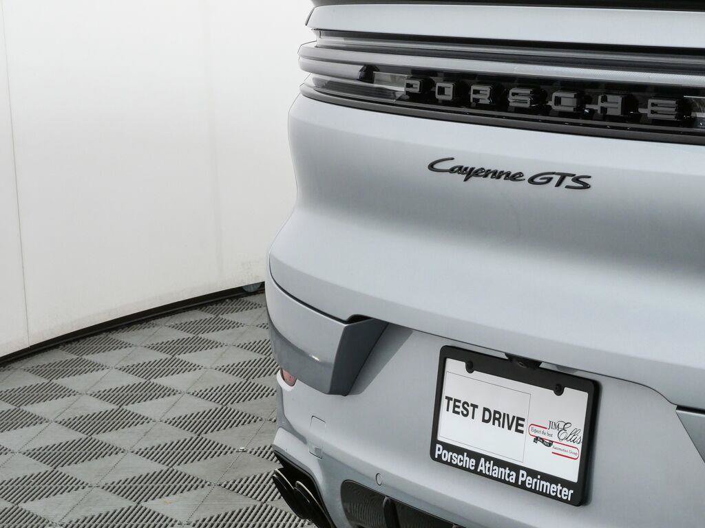 New 2026 Porsche Cayenne GTS AWD/4WD image 38