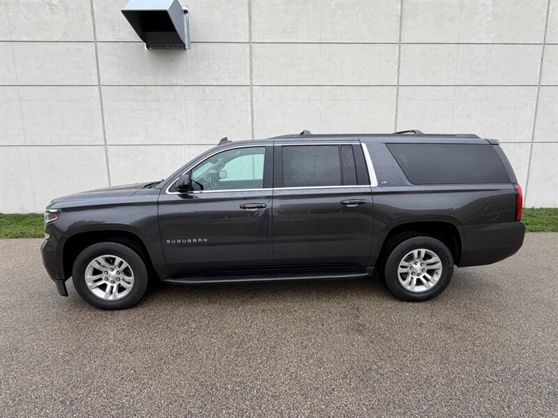 Used 2016 Chevrolet Suburban LT AWD/4WD image 4