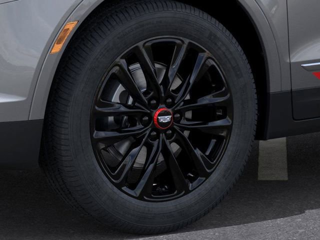 New 2025 Cadillac XT5 Luxury w/ LPO, Red Accent Package image 9