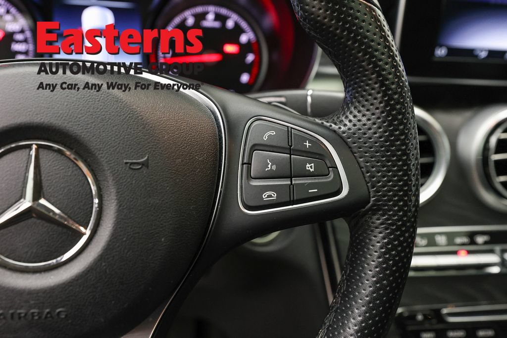 Used 2018 Mercedes-Benz GLC 300 4MATIC image 16