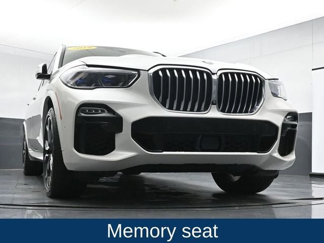 Used 2019 BMW X5 xDrive50i w/ M Sport Package image 28