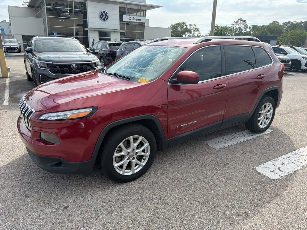 Used 2015 Jeep Cherokee Latitude FWD image 1