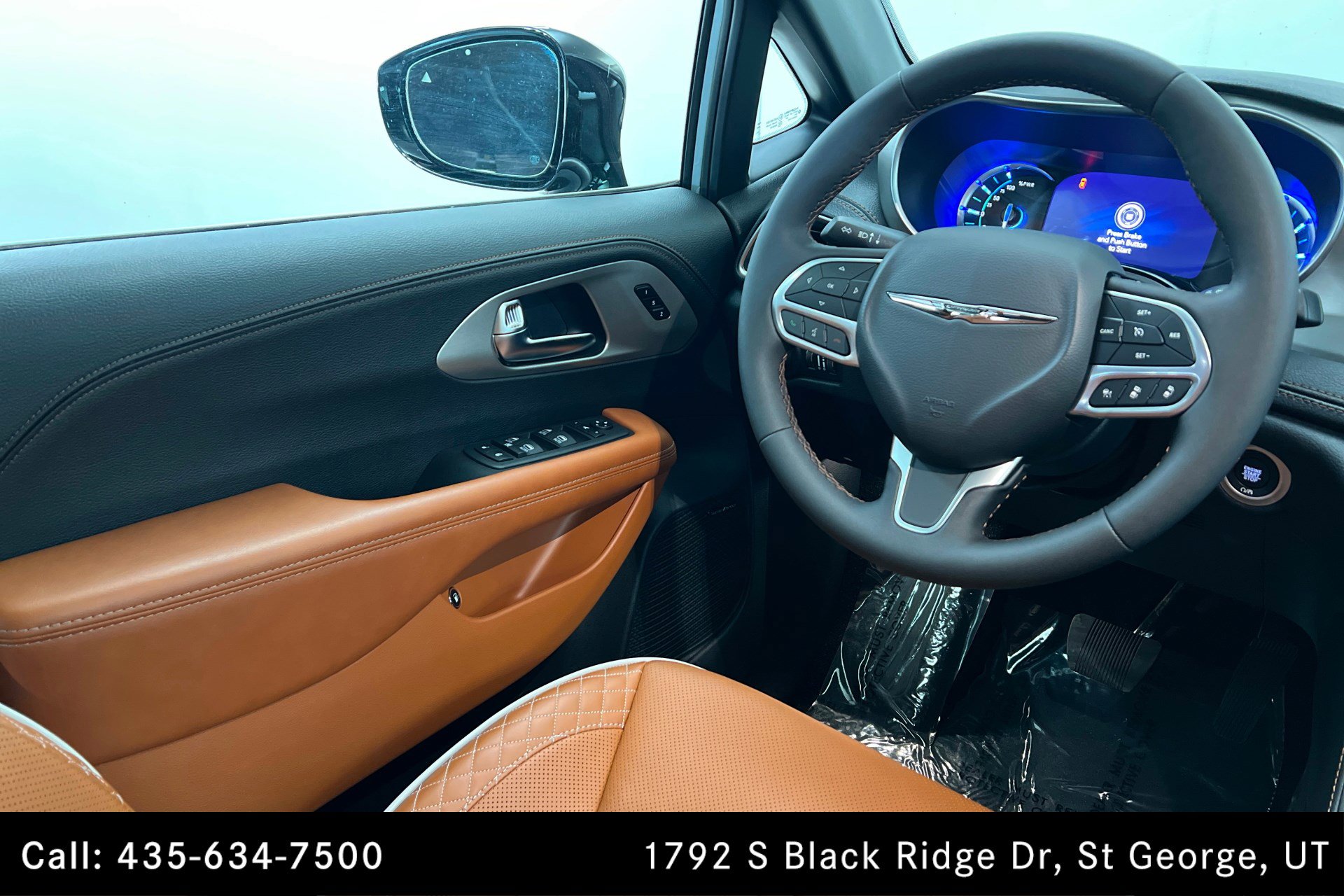 Used 2026 Chrysler Pacifica Pinnacle FWD image 11