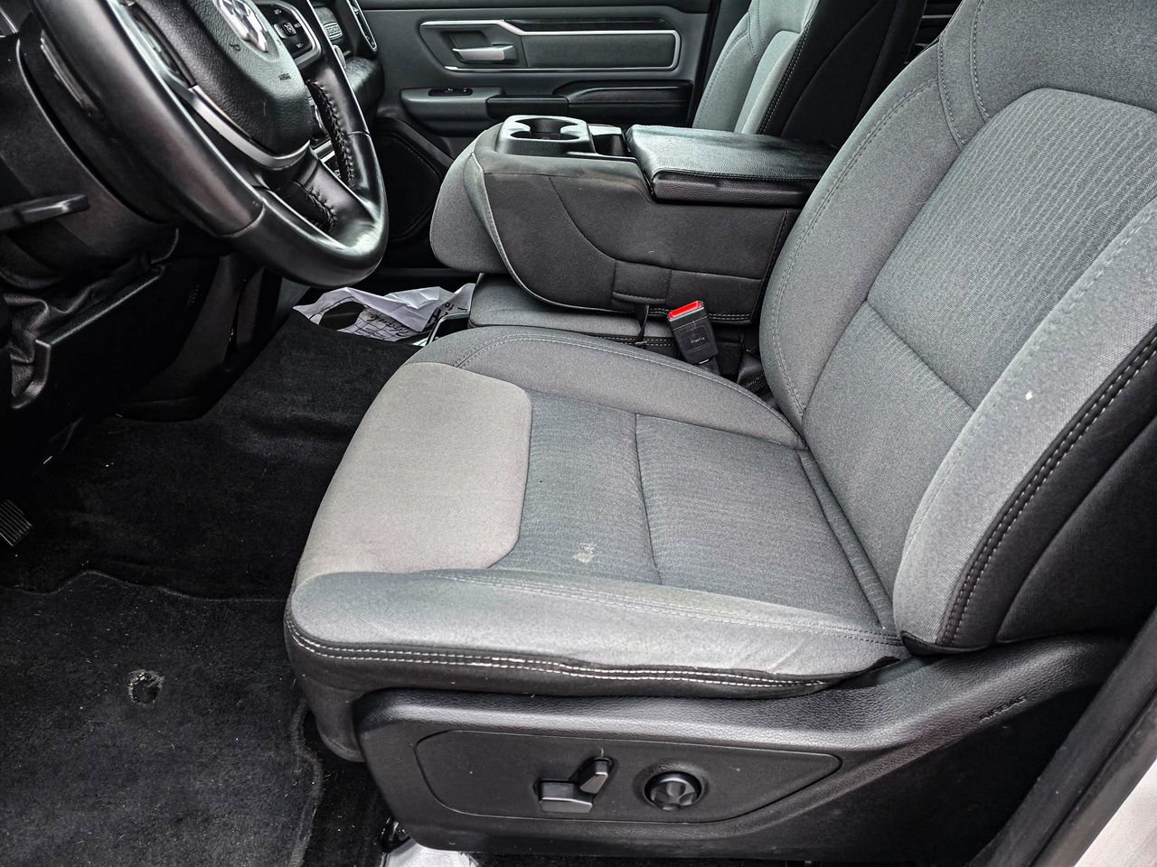 Used 2021 RAM 1500 Big Horn image 10