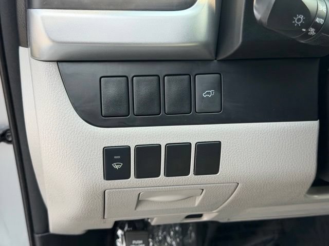 Used 2015 Toyota Highlander XLE AWD/4WD image 21
