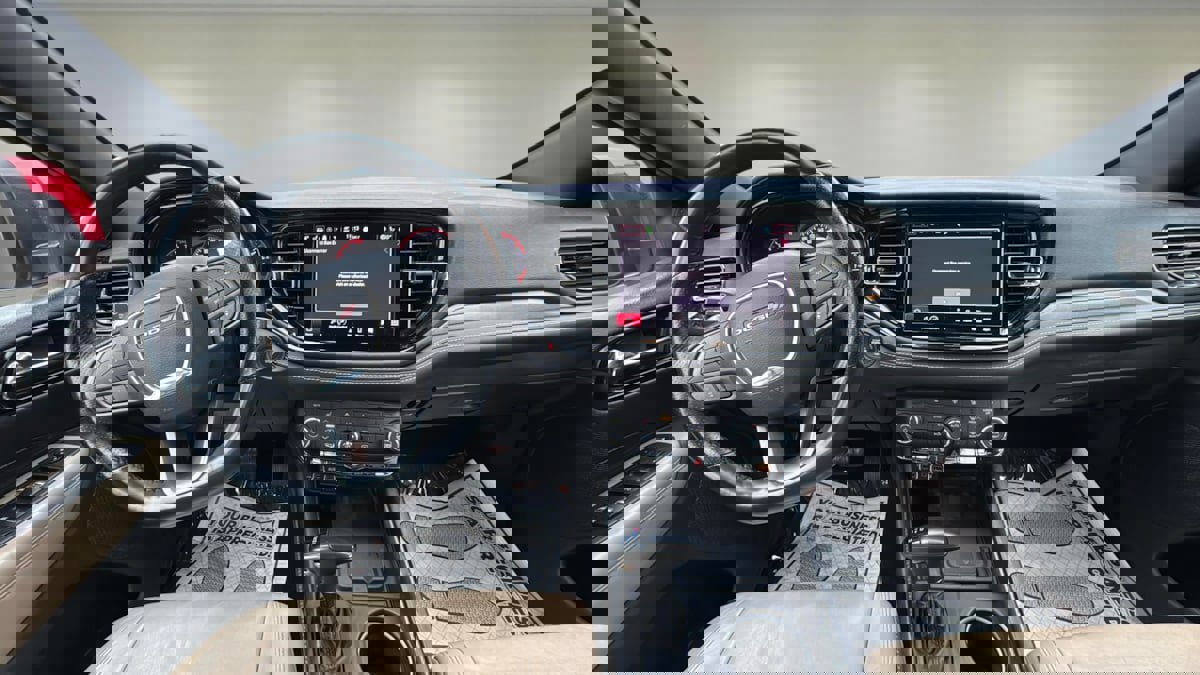 Used 2022 Dodge Durango GT image 9