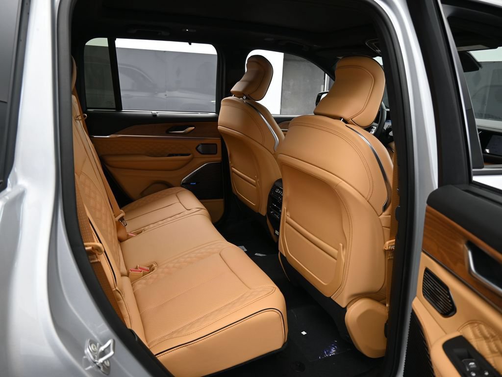New 2025 Jeep Grand Cherokee Summit AWD/4WD image 50