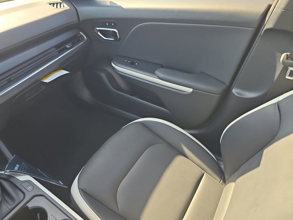 New 2026 Kia K4 GT-Line image 15