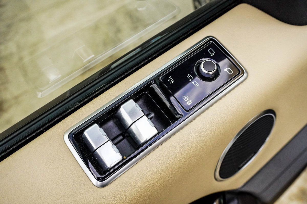 Used 2022 Land Rover Range Rover Sport HSE Silver Edition image 36