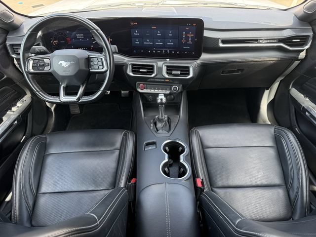 Used 2025 Ford Mustang Premium RWD image 10
