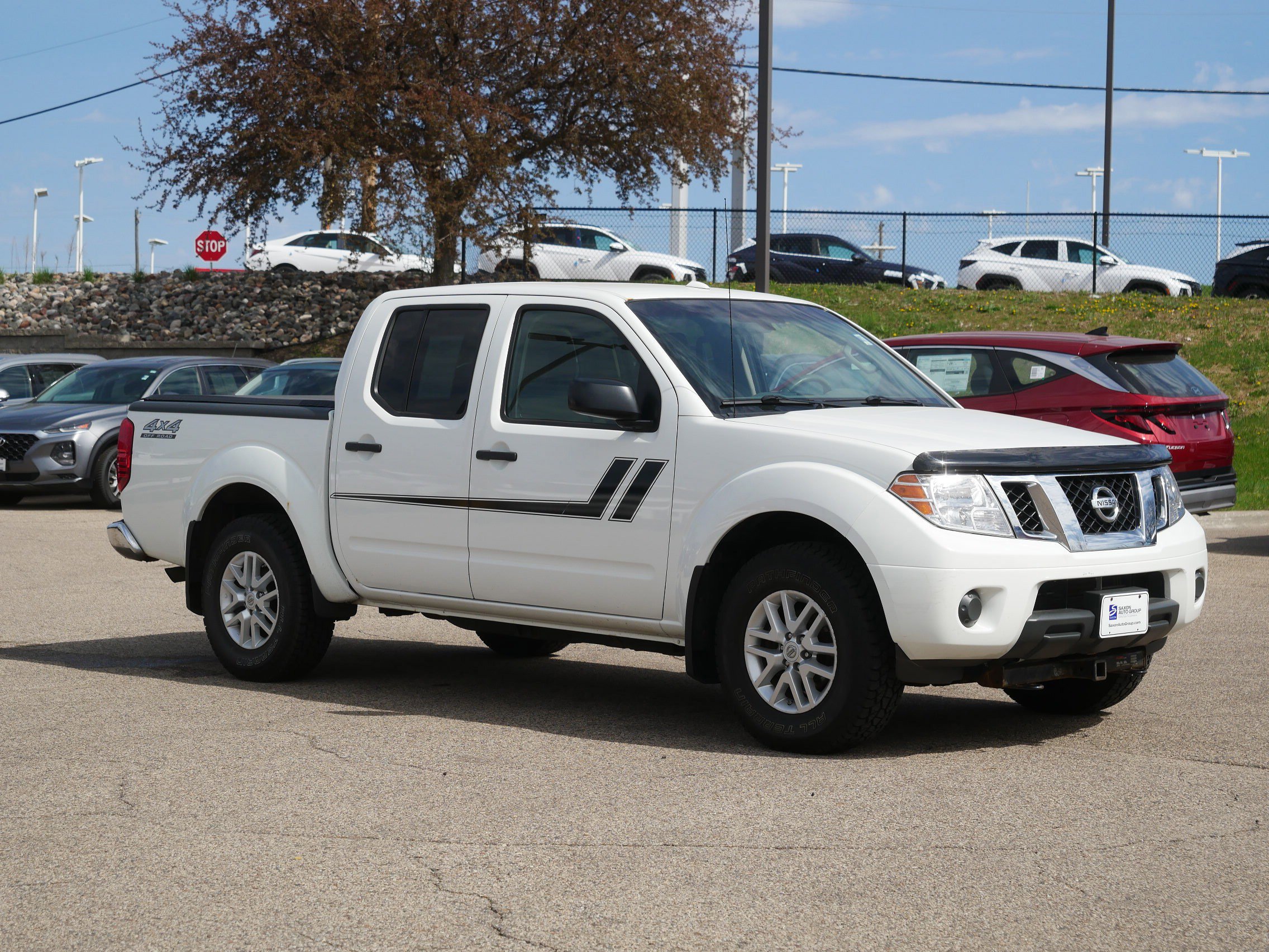 Used 2016 Nissan Frontier SV AWD/4WD image 4
