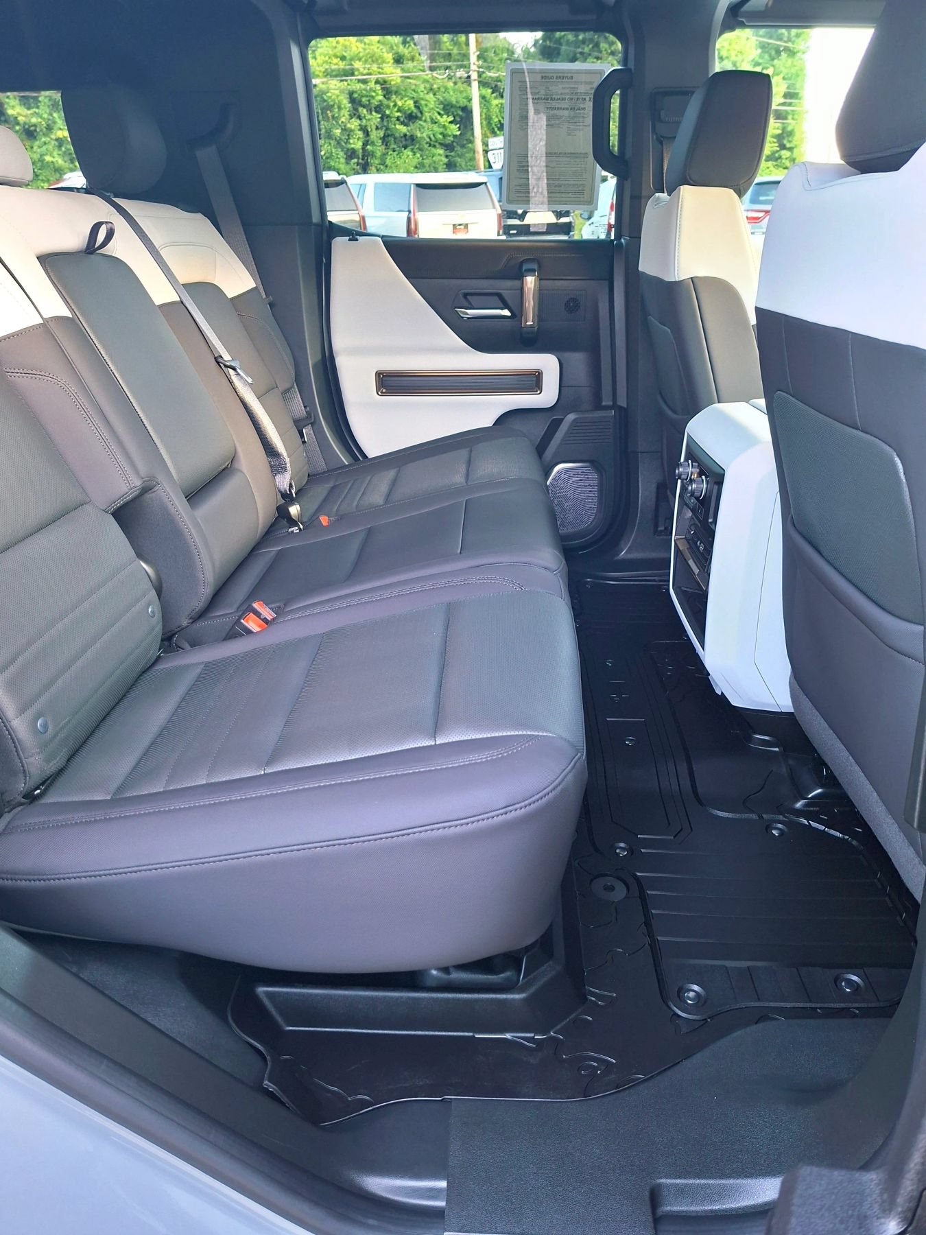 Used 2025 GMC Hummer EV 2X AWD/4WD image 14
