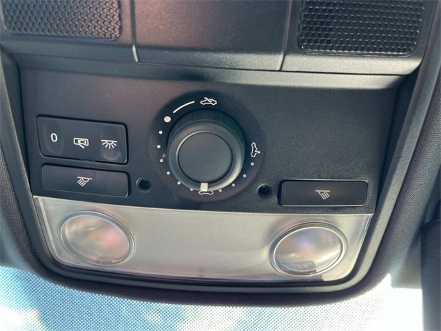 Used 2012 Volkswagen Golf 4-Door image 30