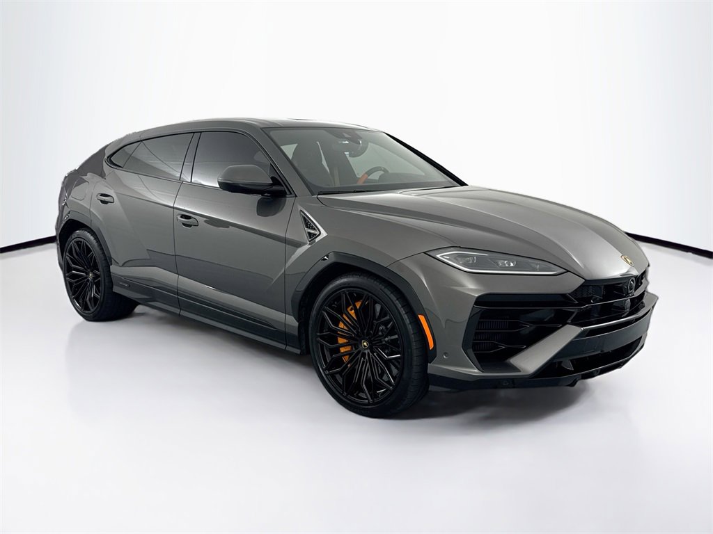 Used 2025 Lamborghini Urus SE image 3