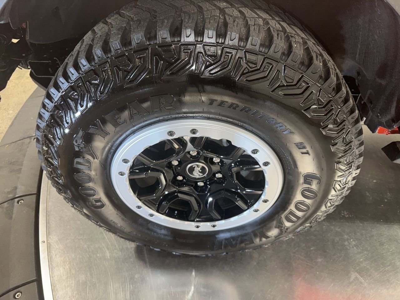 Used 2024 Ford Bronco Badlands image 10