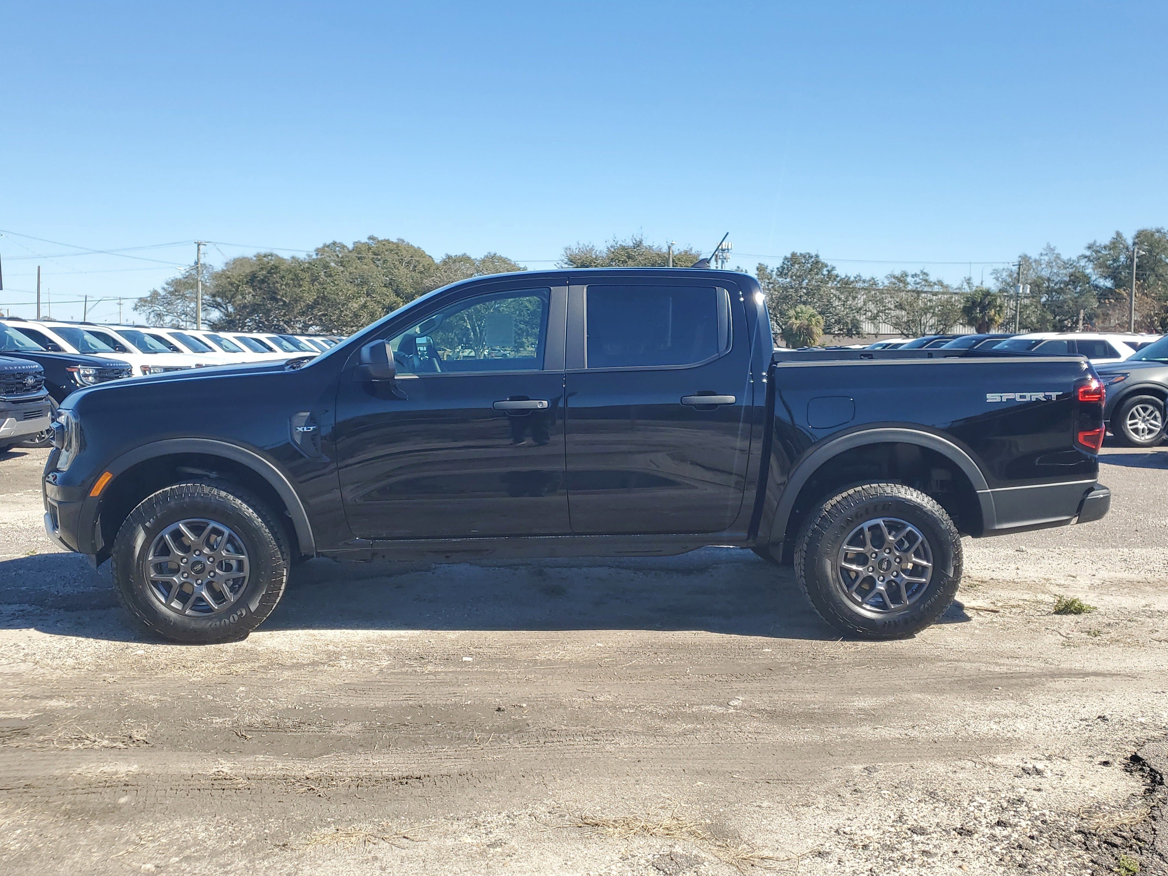 New 2025 Ford Ranger XLT w/ Trailer Tow Package RWD image 6