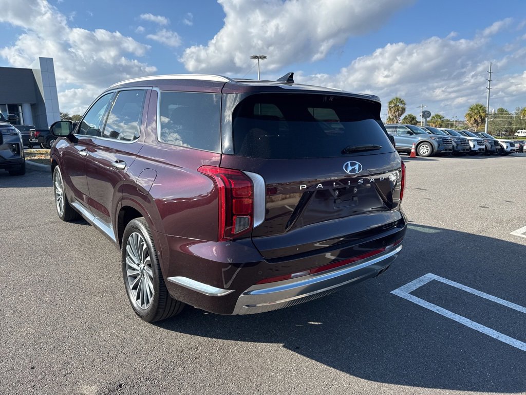 Used 2024 Hyundai Palisade Calligraphy image 5