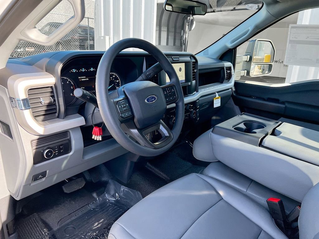 New 2026 Ford F350 XL w/ XL Chrome Package video 3