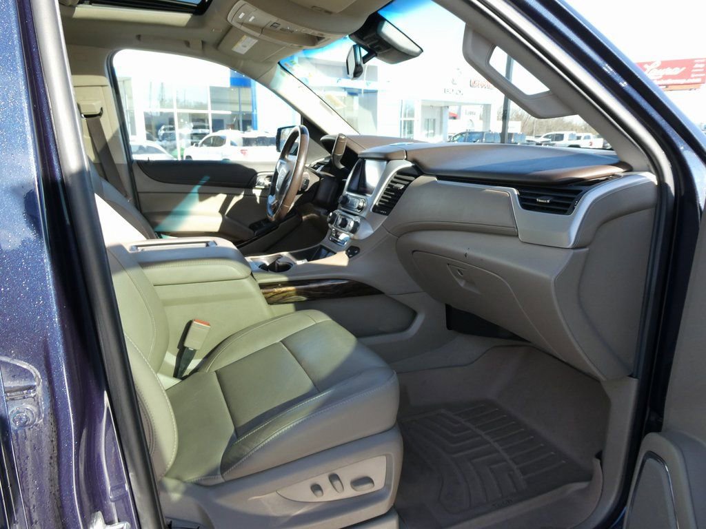 Used 2020 GMC Yukon XL SLT w/ Premium Edition image 15