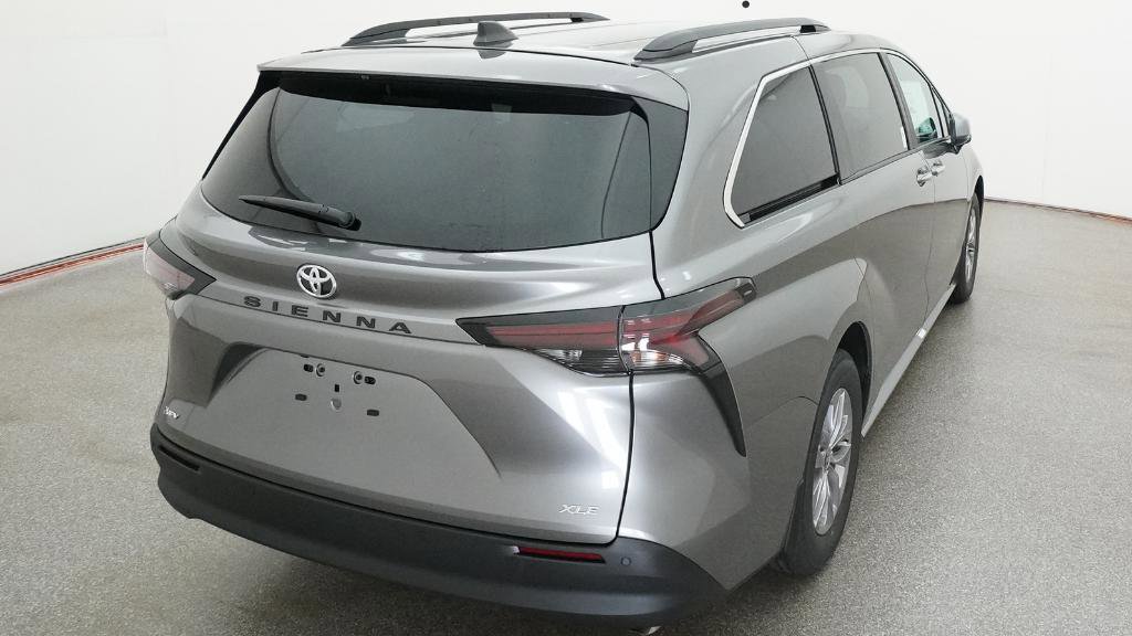 New 2026 Toyota Sienna XLE FWD image 48