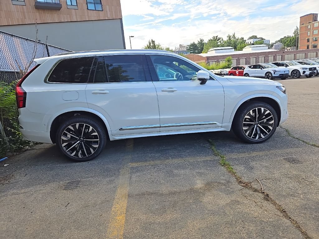 New 2026 Volvo XC90 B6 Plus w/ Protection Package Premier AWD/4WD image 5