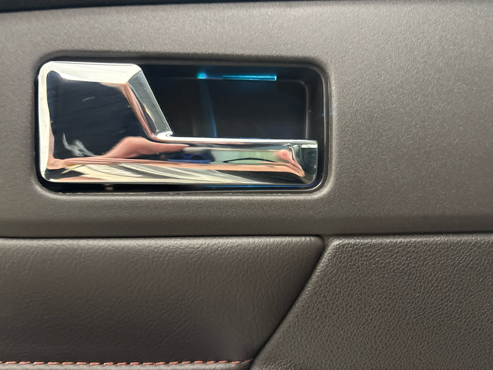 Used 2014 Ford Edge Limited AWD/4WD image 25