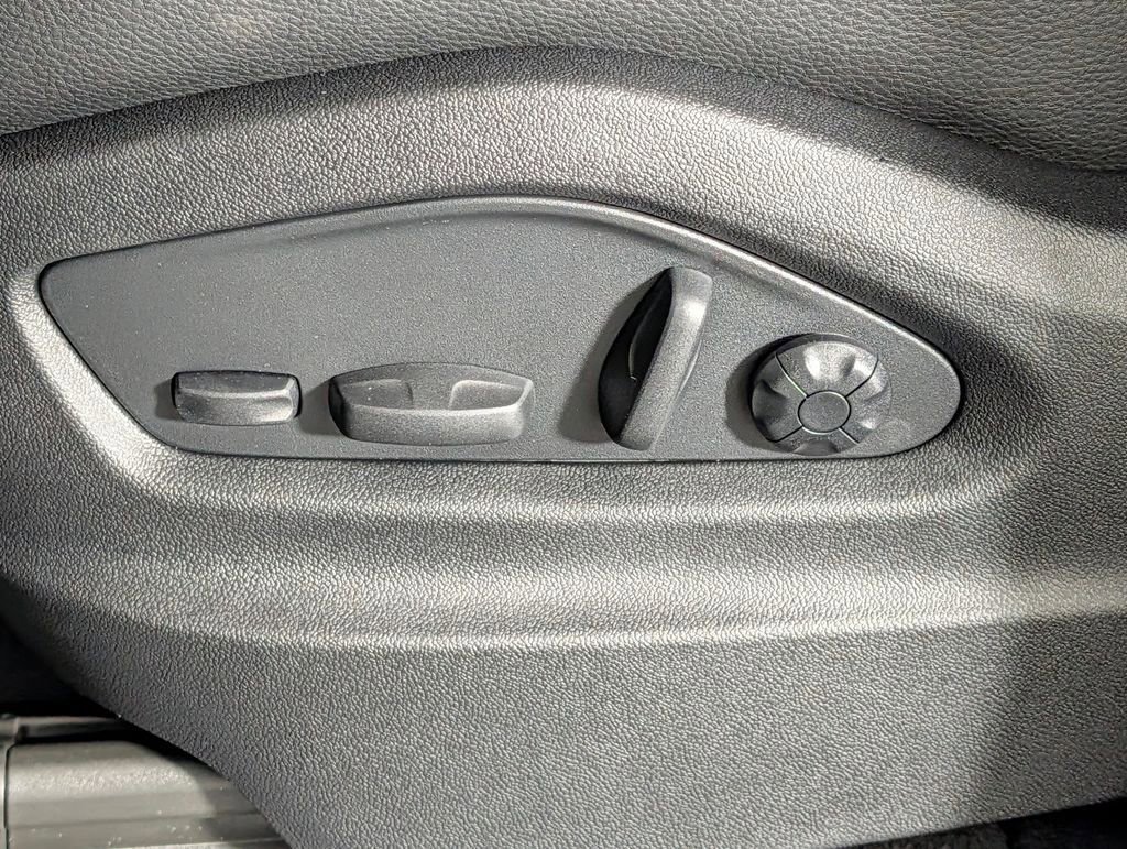 New 2026 Porsche Cayenne image 29