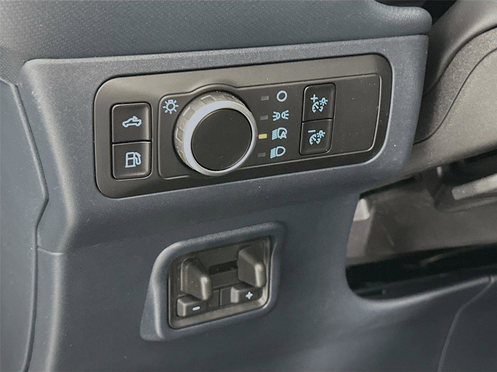 New 2026 Ford Maverick XLT image 14