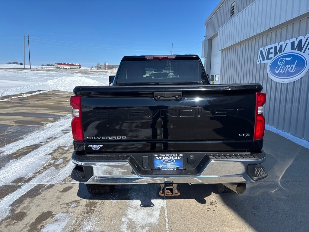 Used 2022 Chevrolet Silverado 2500 LTZ w/ Gooseneck/5TH Wheel Package image 5