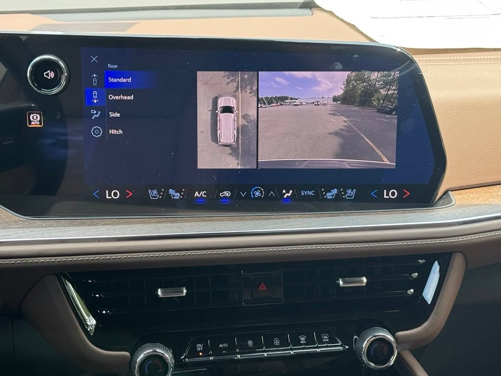 New 2026 Chevrolet Tahoe High Country w/ Sun And Tow Package AWD/4WD image 19