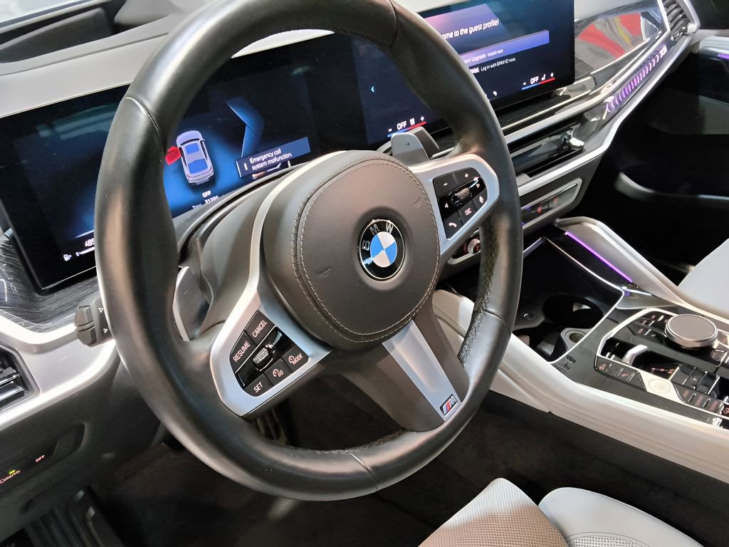 Used 2026 BMW X6 xDrive40i AWD/4WD image 15