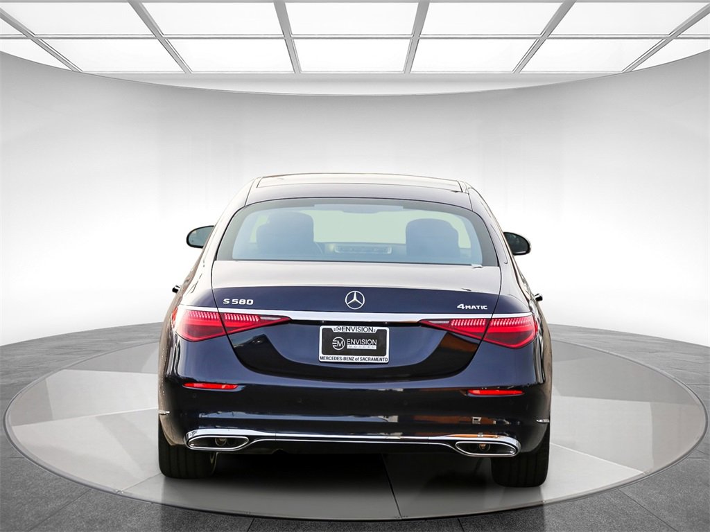 Used 2024 Mercedes-Benz S 580 4MATIC Sedan image 3