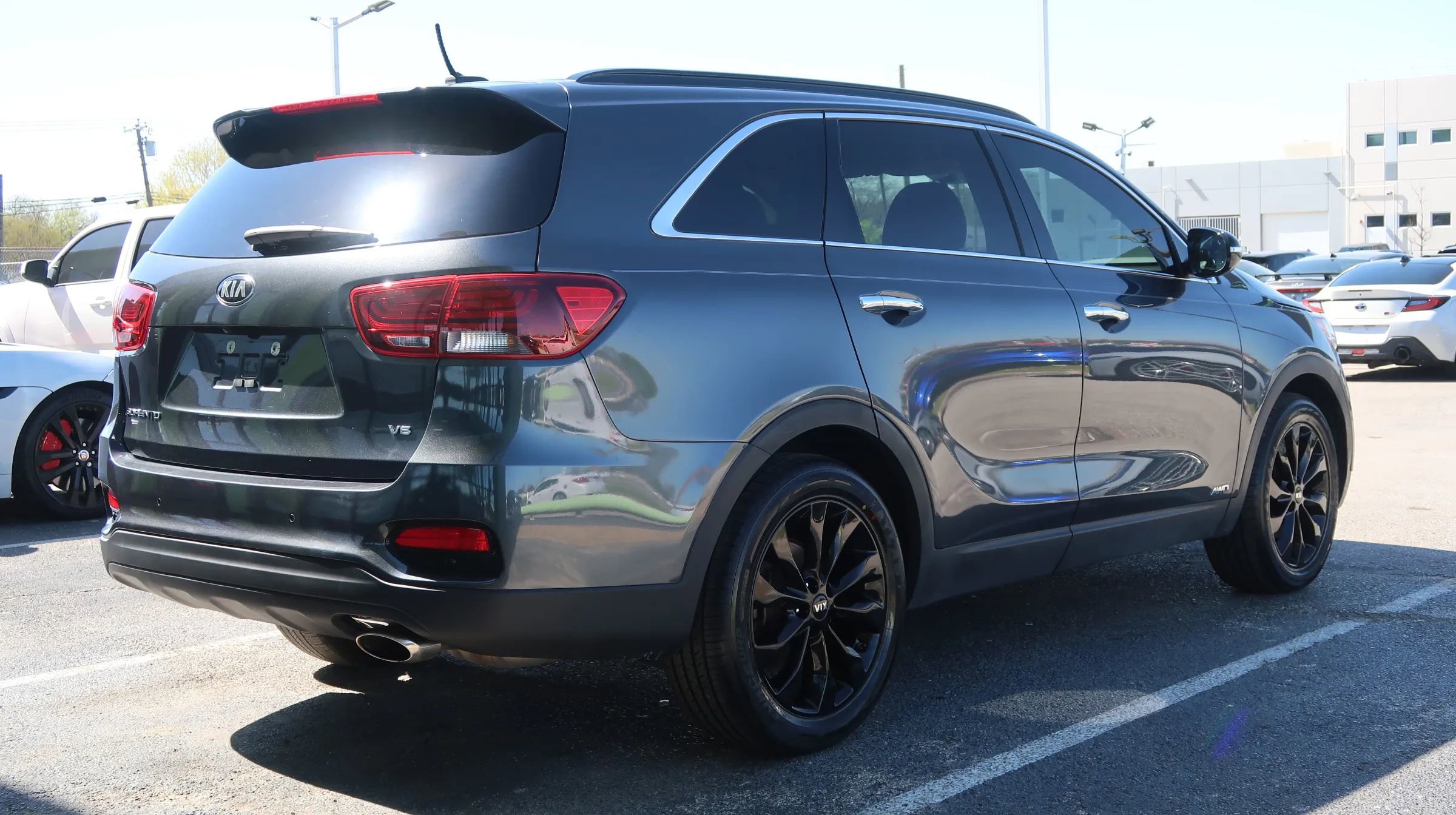 Used 2019 Kia Sorento S image 12