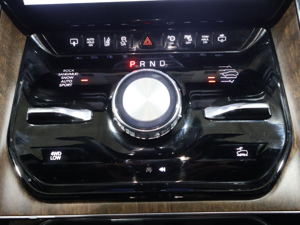 Used 2023 Jeep Grand Wagoneer 4WD image 35