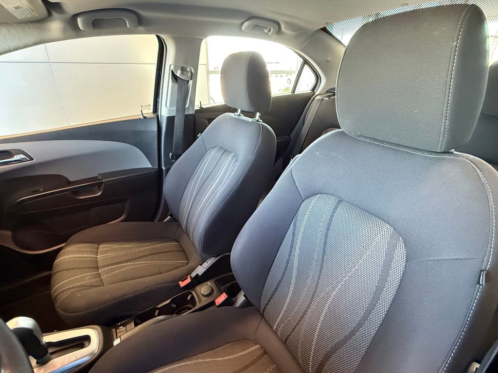 Used 2020 Chevrolet Sonic LT FWD image 15