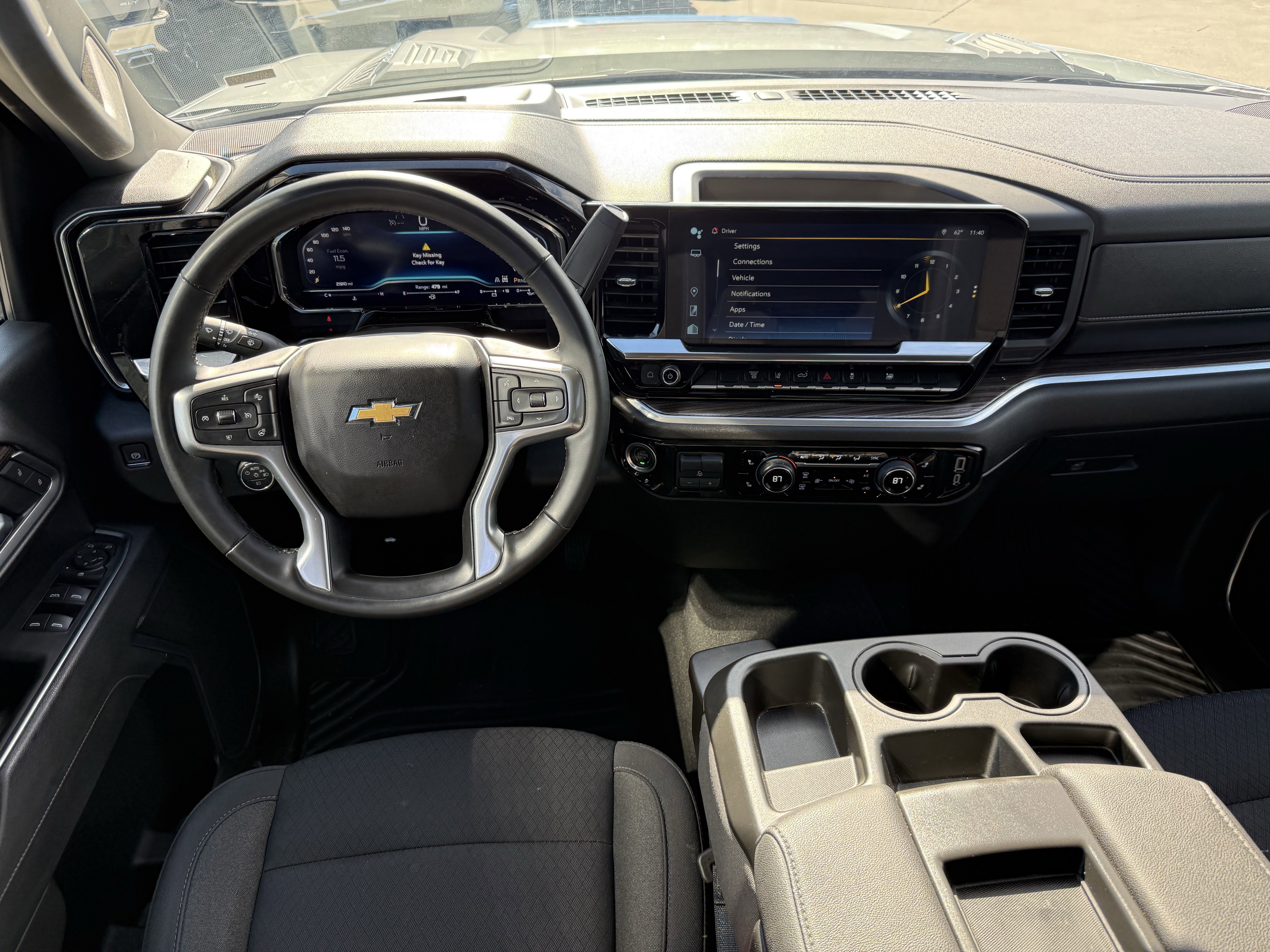 Used 2025 Chevrolet Silverado 2500 LT w/ Convenience Package image 14