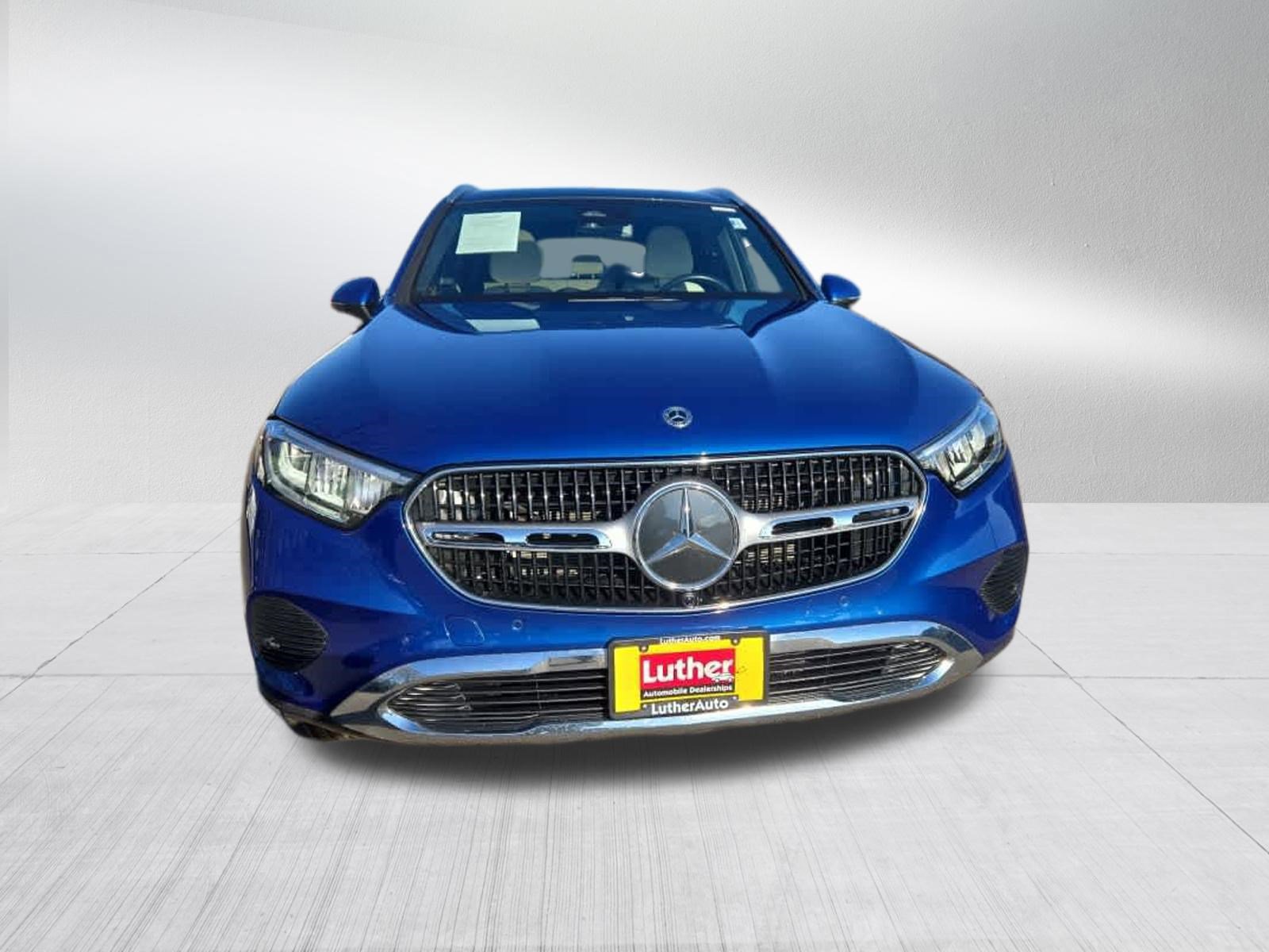 Used 2023 Mercedes-Benz GLC 300 4MATIC image 8