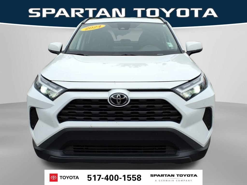 Used 2024 Toyota RAV4 XLE FWD image 3