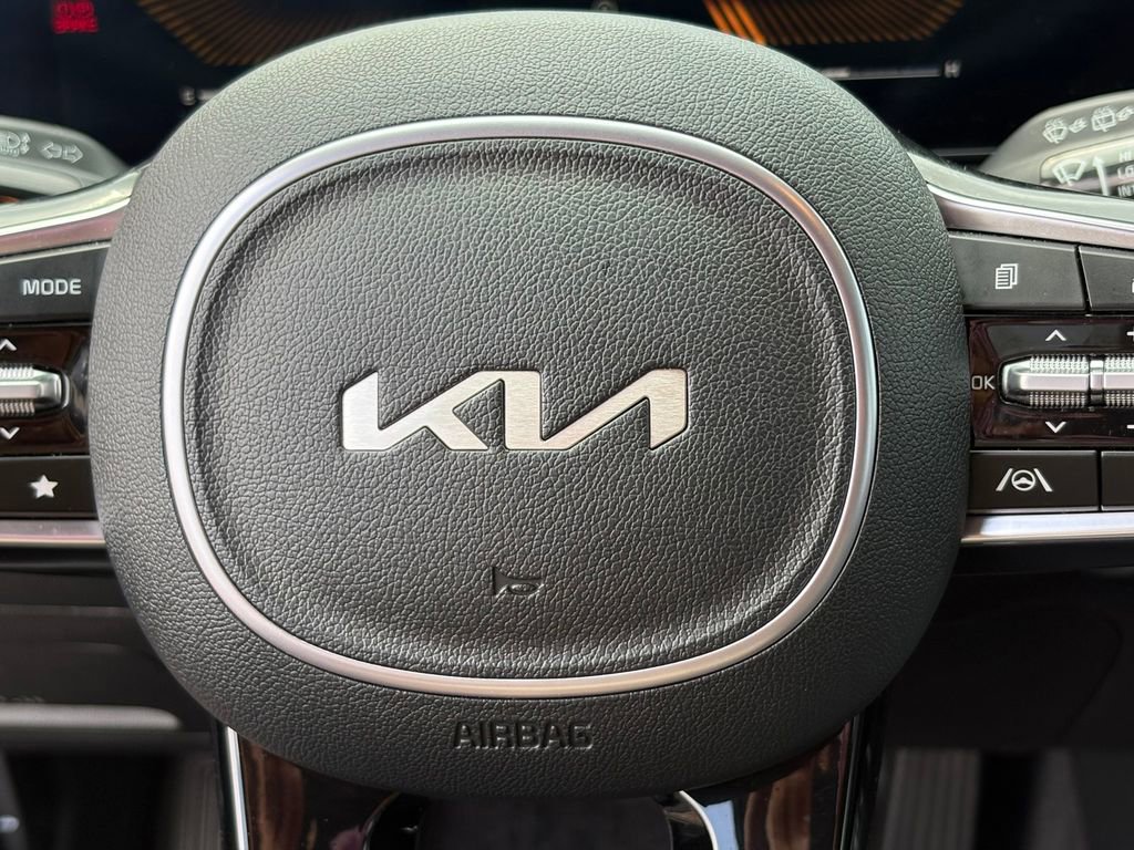 Certified 2024 Kia Sorento S image 26