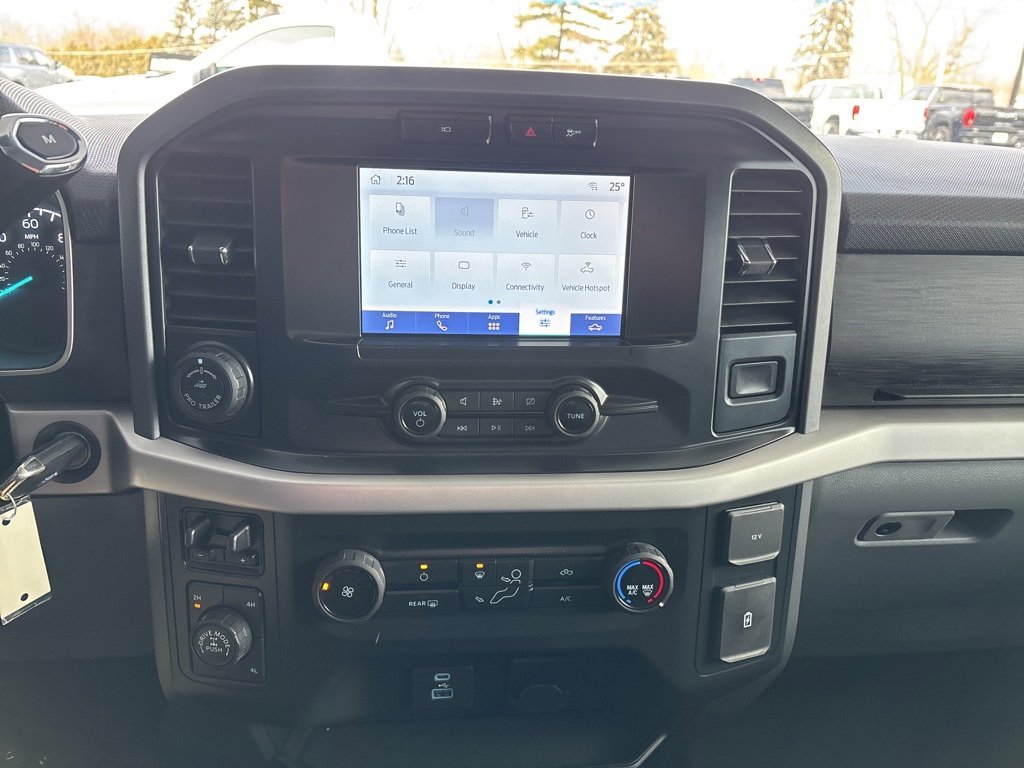 Used 2022 Ford F150 XLT w/ Trailer Tow Package image 11