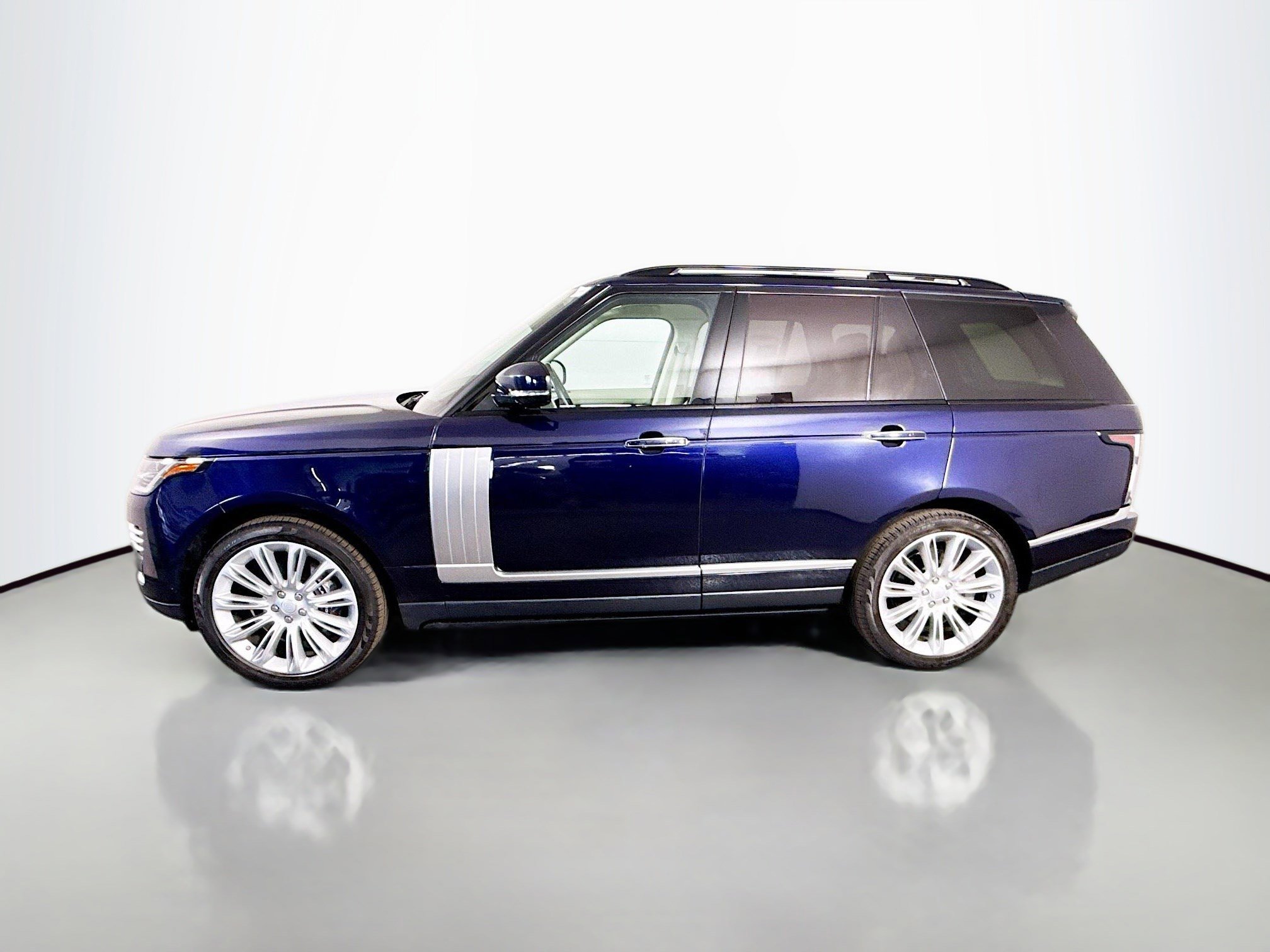 Used 2019 Land Rover Range Rover Autobiography image 6