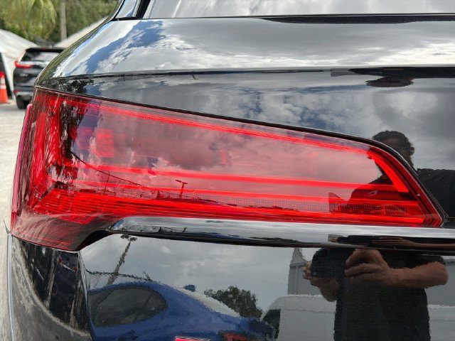 Used 2024 Audi SQ5 Prestige AWD/4WD image 10