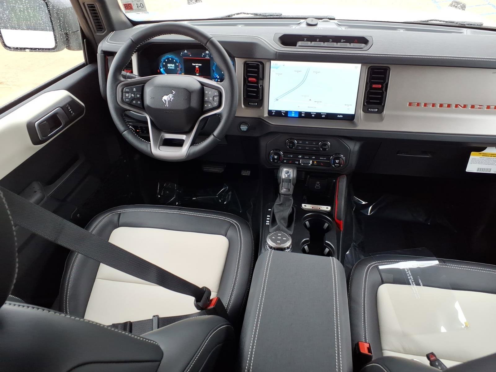 New 2026 Ford Bronco Outer Banks image 4