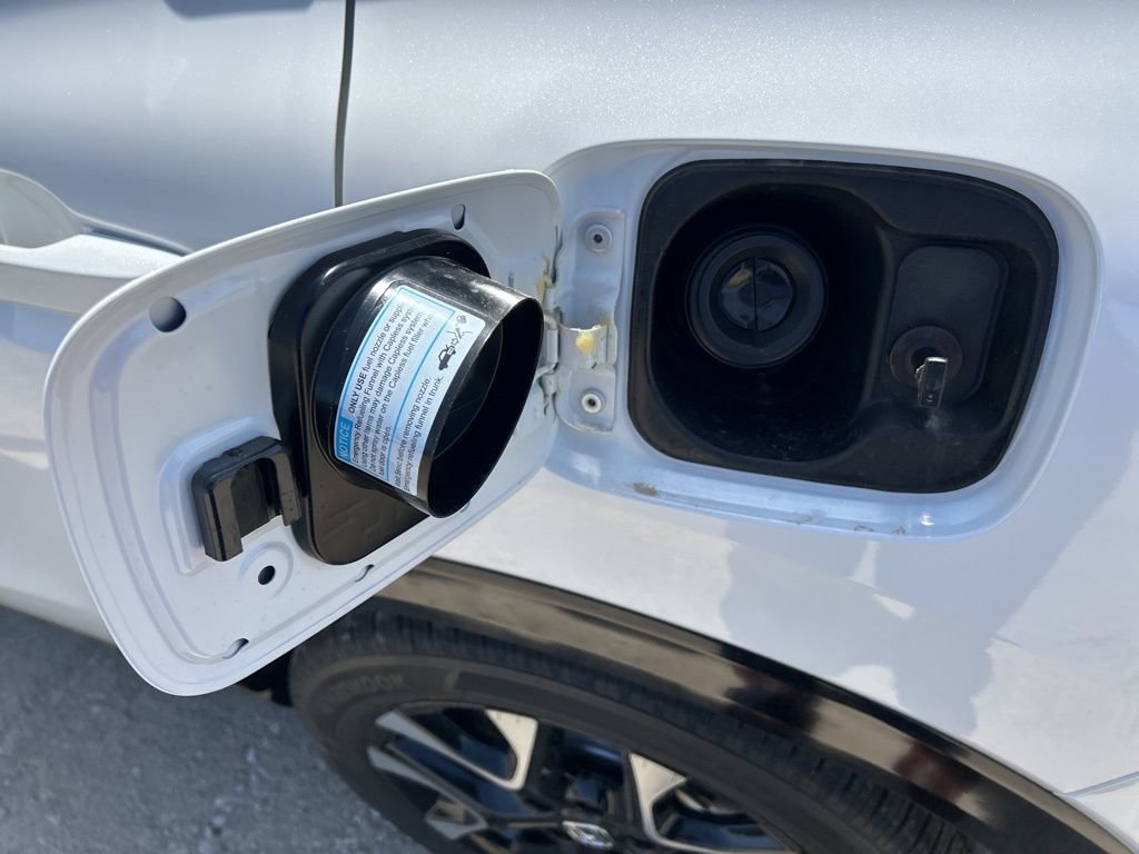 New 2026 Honda HR-V EX-L image 12