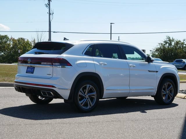 Certified 2024 Volkswagen Atlas Cross Sport SEL R-Line AWD/4WD image 7