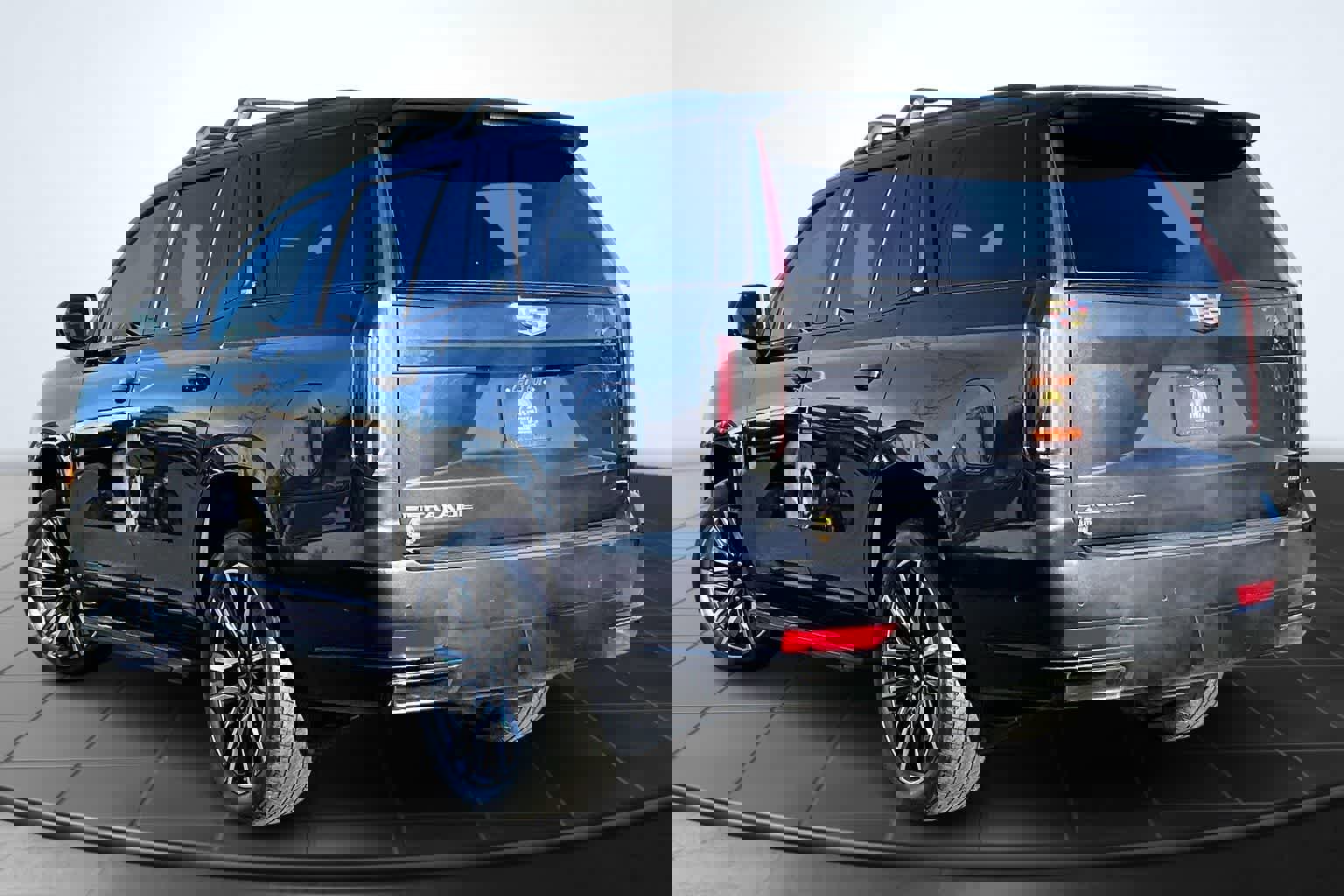 Used 2023 Cadillac Escalade Sport image 4