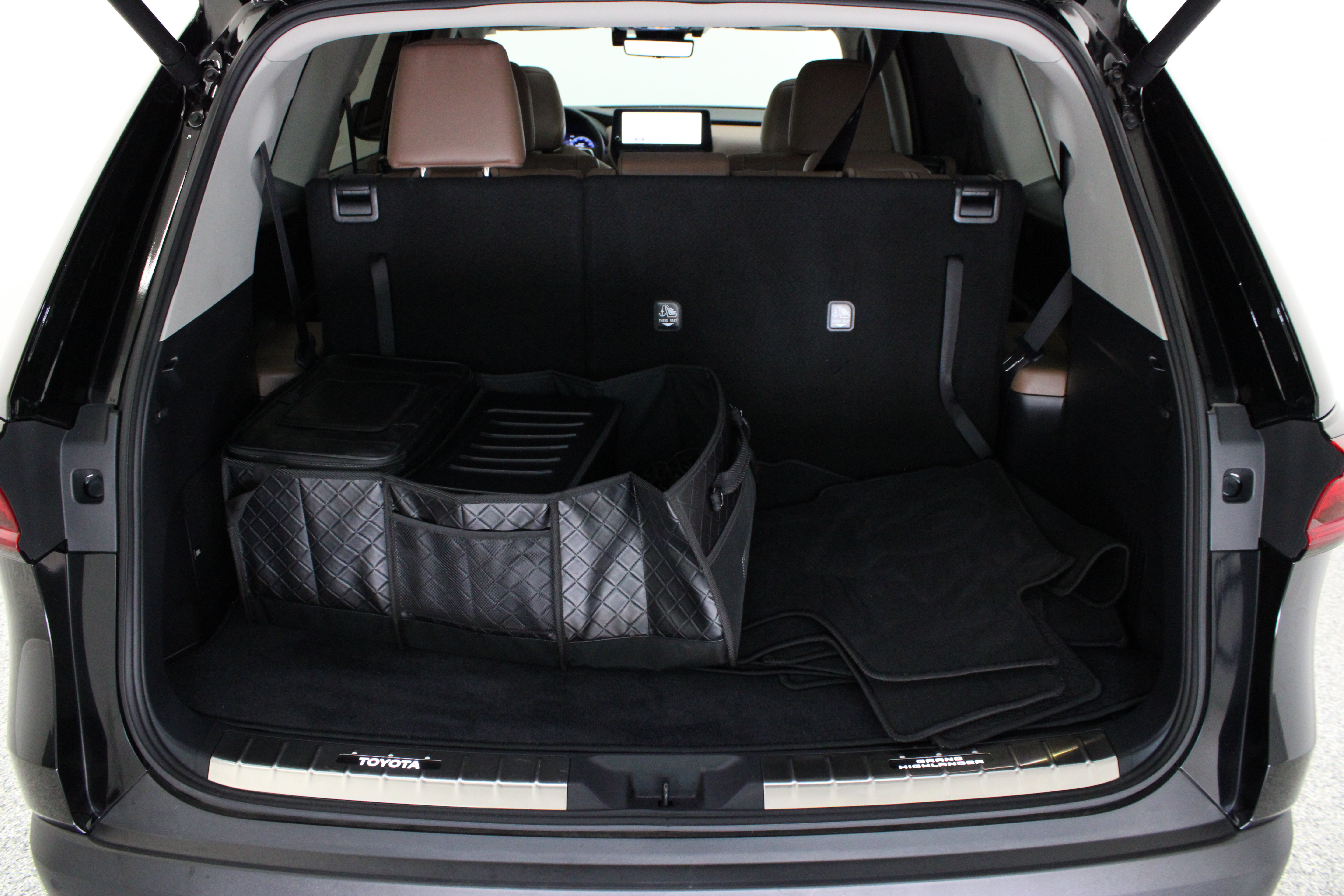 Used 2026 Toyota Grand Highlander AWD image 37