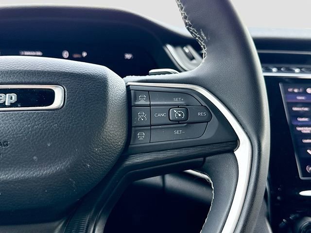 Used 2024 Jeep Grand Cherokee Altitude RWD image 34