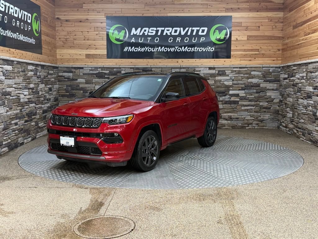 Used 2024 Jeep Compass Limited w/ High Altitude Package AWD/4WD image 4
