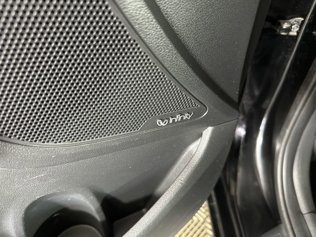 Used 2020 Hyundai Elantra Limited w/ Ultimate Package 03 image 27